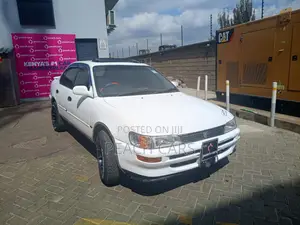 Toyota Corolla 1992 White