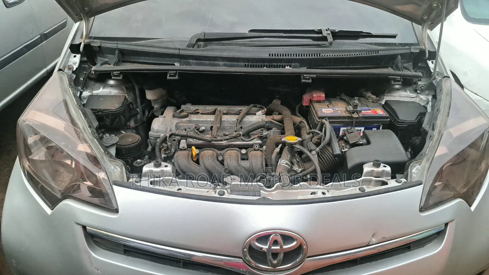 Toyota Ractis 2012 Silver