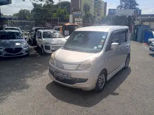 Mitsubishi Delica 2012 Silver