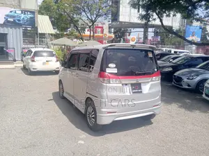 Mitsubishi Delica 2012 Silver