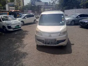Mitsubishi Delica 2012 Silver