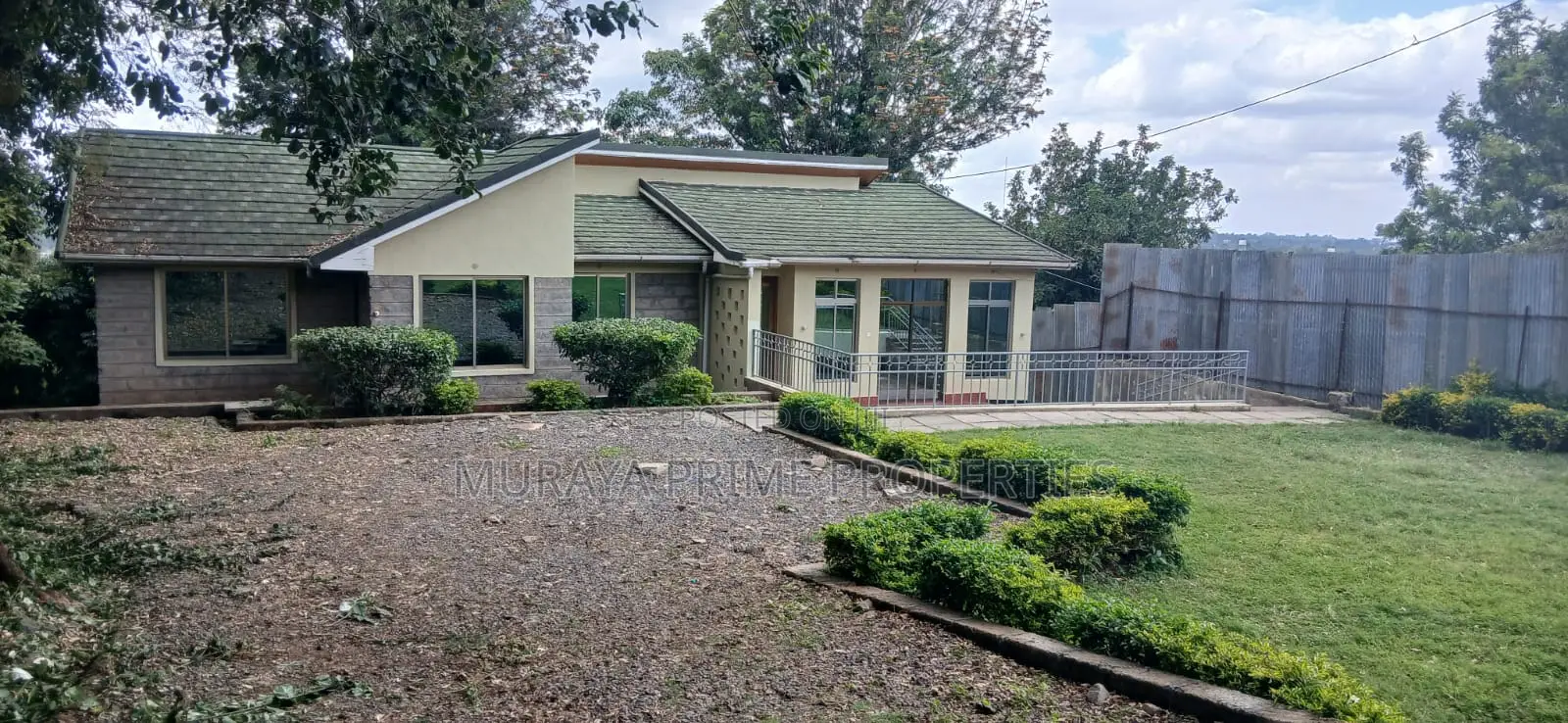 3bdrm Bungalow in Kerarapon Drie for rent