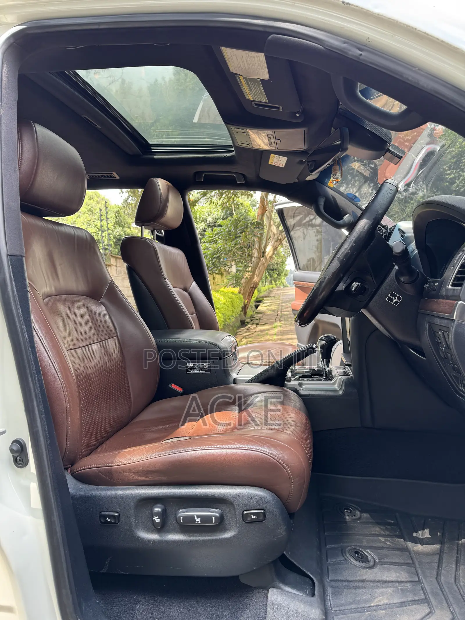 Toyota Land Cruiser 2018 White