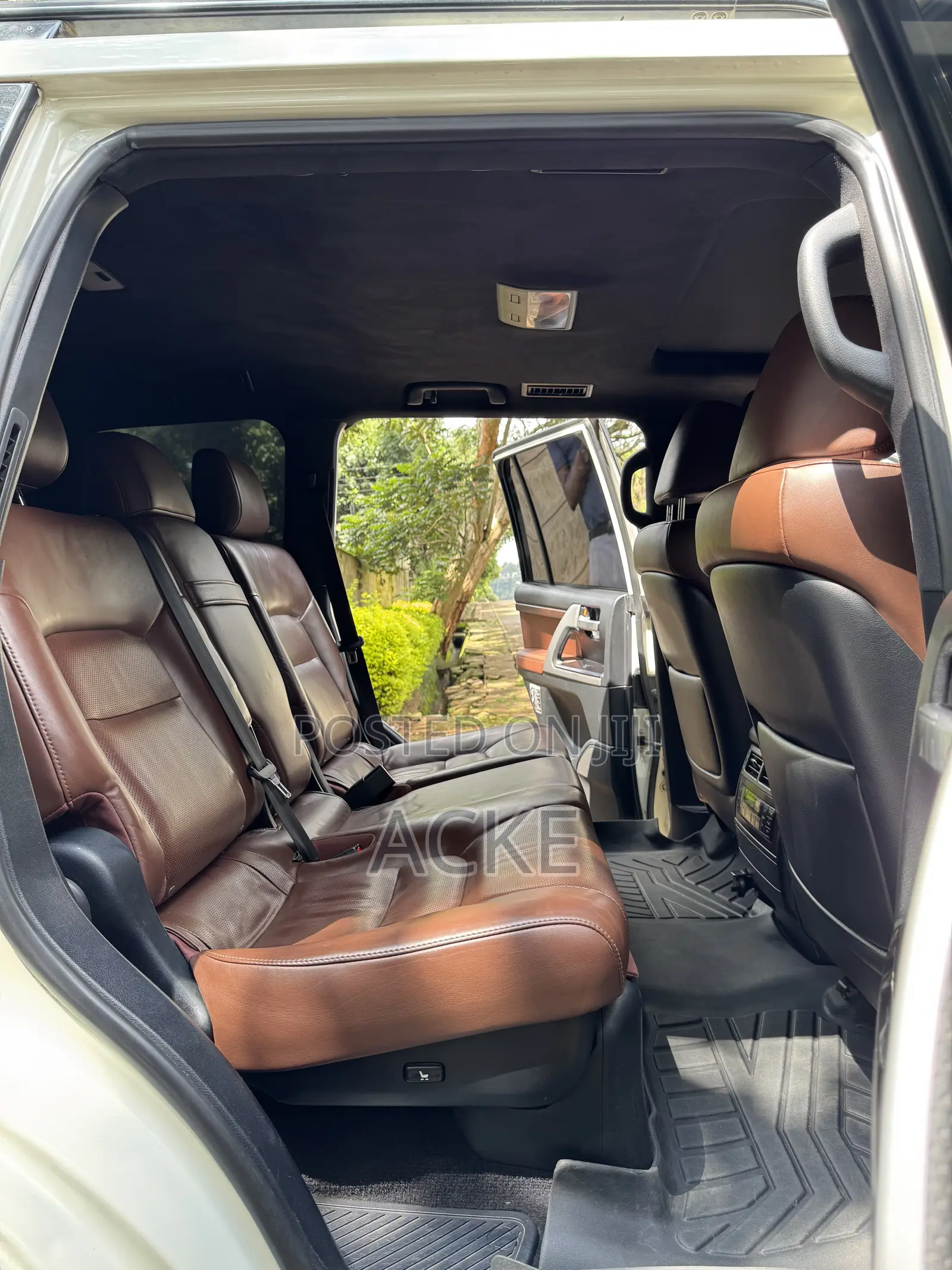 Toyota Land Cruiser 2018 White