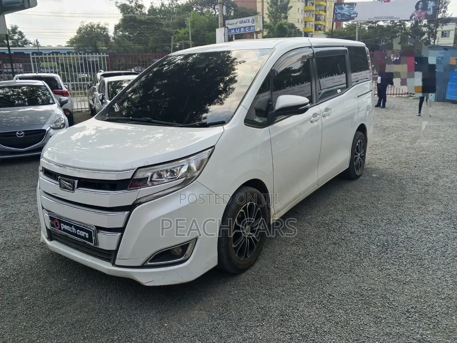 Toyota Noah 2019 White