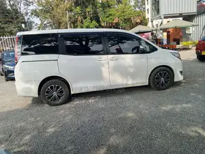 Toyota Noah 2019 White