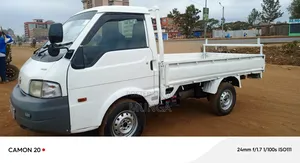 Nissan Vanette Truck 2000 White