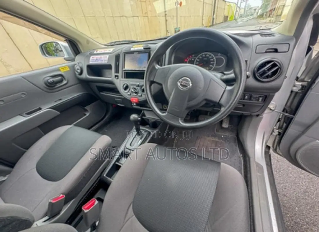 Nissan Advan 2019 Silver
