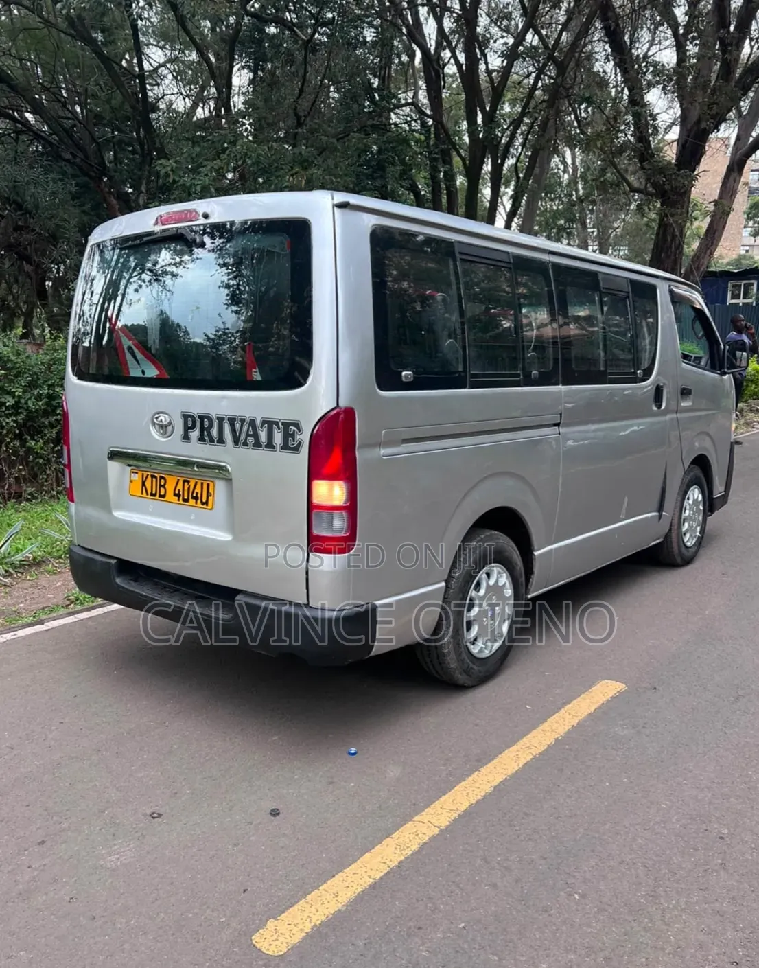 Toyota HiAce 2014 Silver