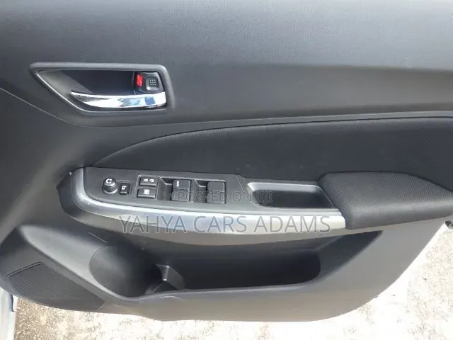 Suzuki Swift 2020 Silver