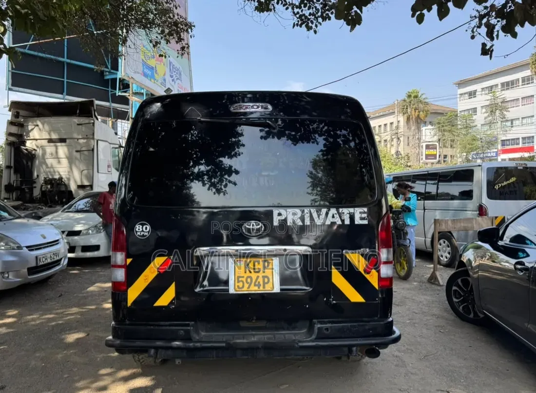 Toyota HiAce 2010 Black