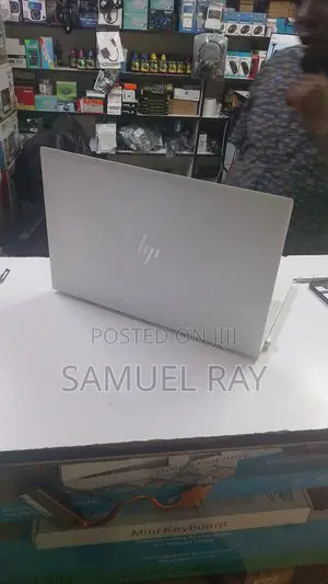 Laptop HP EliteBook 840 G10 32GB Intel Core i7 SSD 512GB