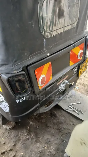 Piaggio 2021 Black