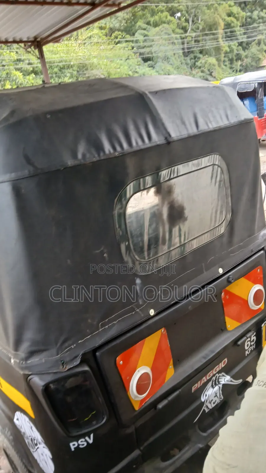 Piaggio 2021 Black