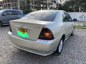 Toyota Corolla 2004 Gold