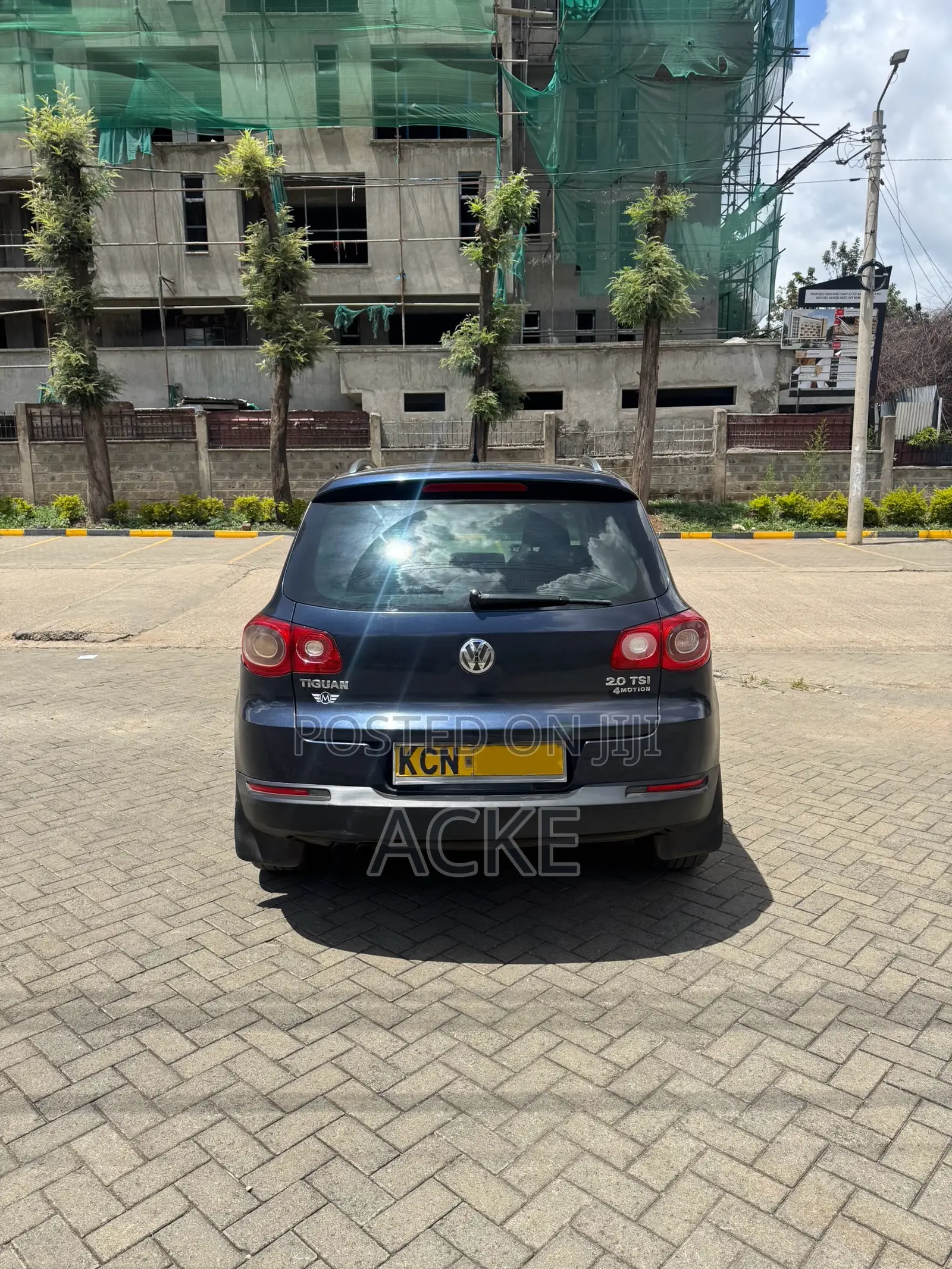 Volkswagen Tiguan 2011 Blue