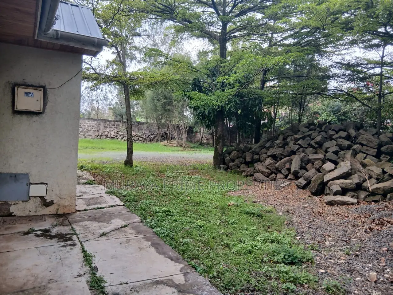 2bdrm Bungalow in Kerarapon for sale