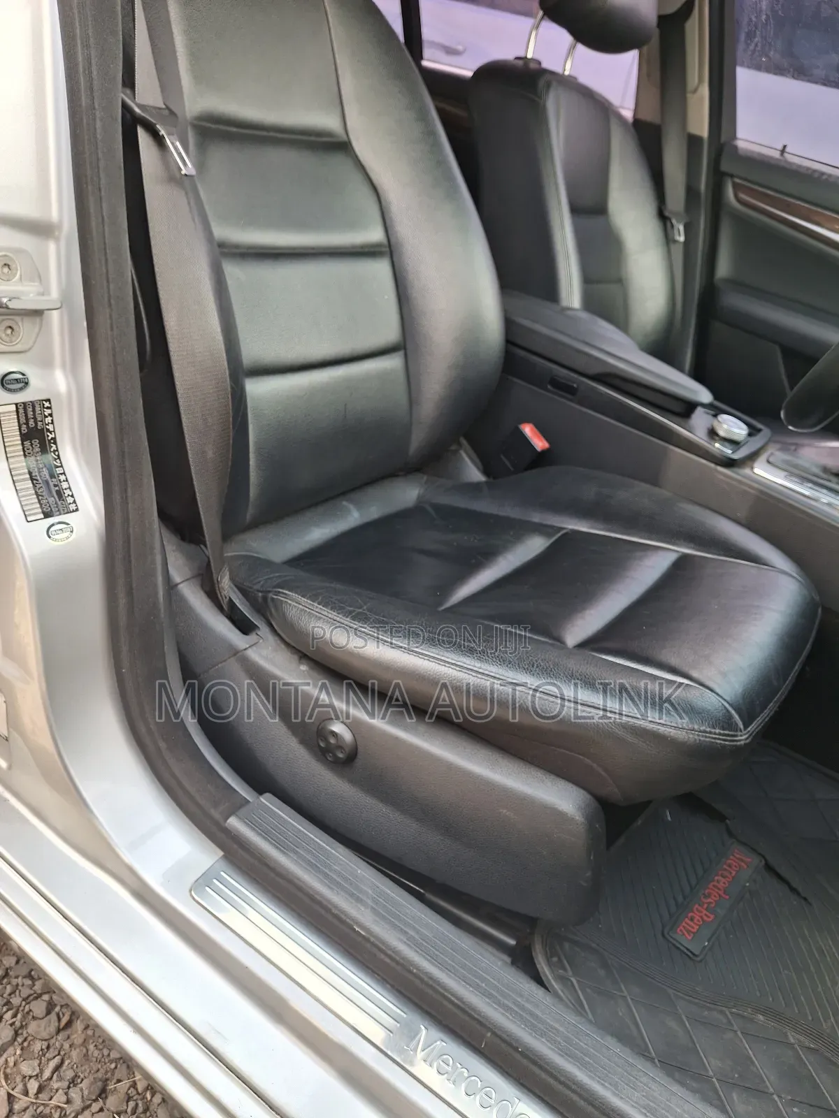 Mercedes-Benz C200 2010 Silver
