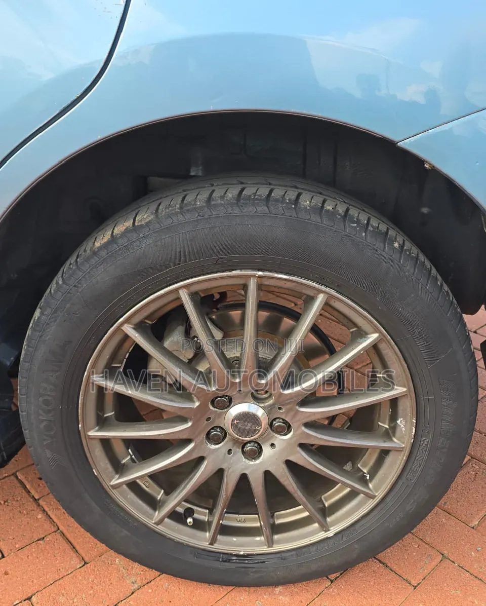 Toyota Wish 2011 Blue
