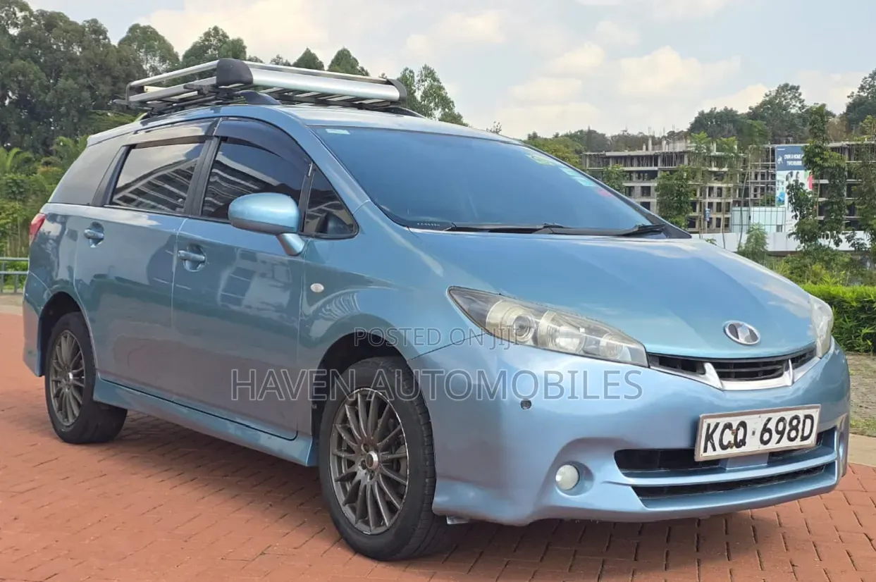 Toyota Wish 2011 Blue