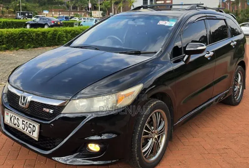 Honda Stream 2011