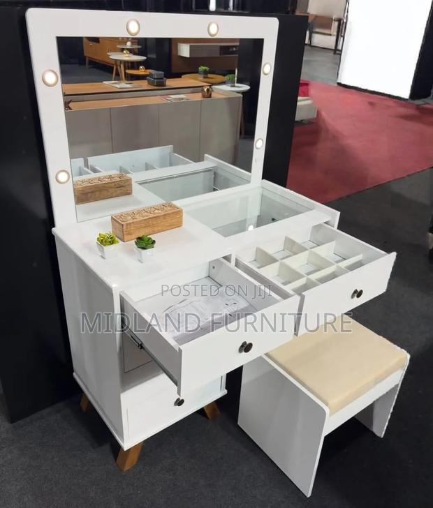 Vanity Set With a Stool and Mirror on Sale Pay on Delivery - thumbnail 2