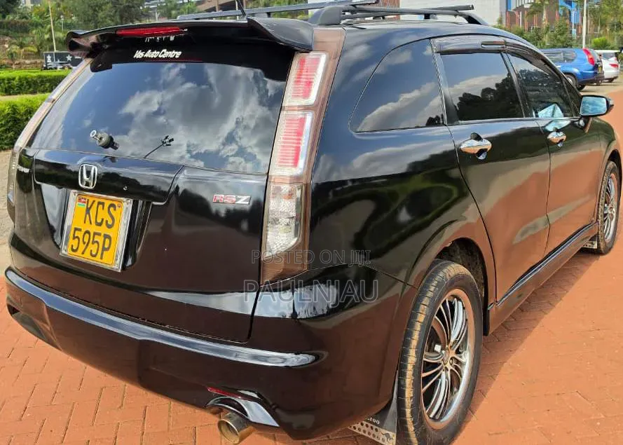 Honda Stream 2011