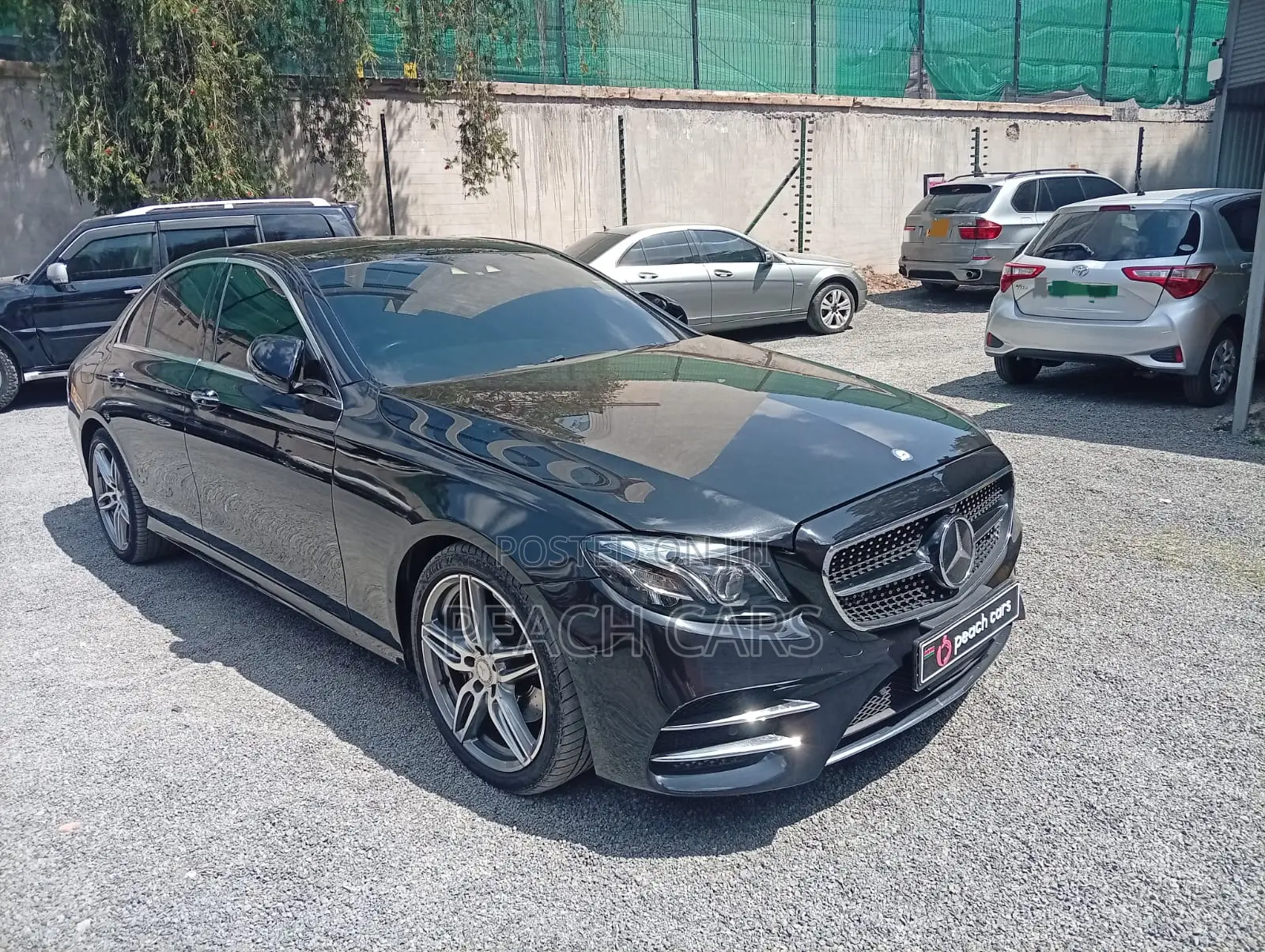 Mercedes-Benz E200 2017 Black