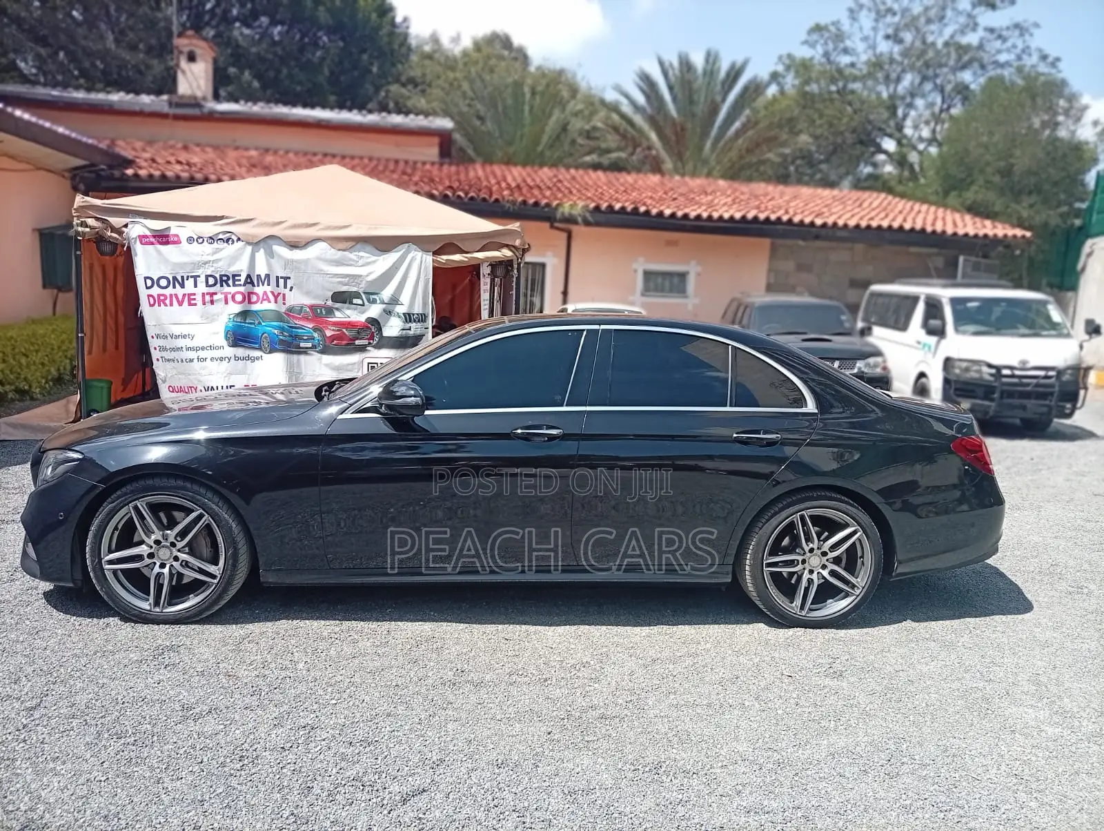 Mercedes-Benz E200 2017 Black