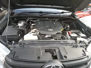 Toyota Hilux 2021 Black