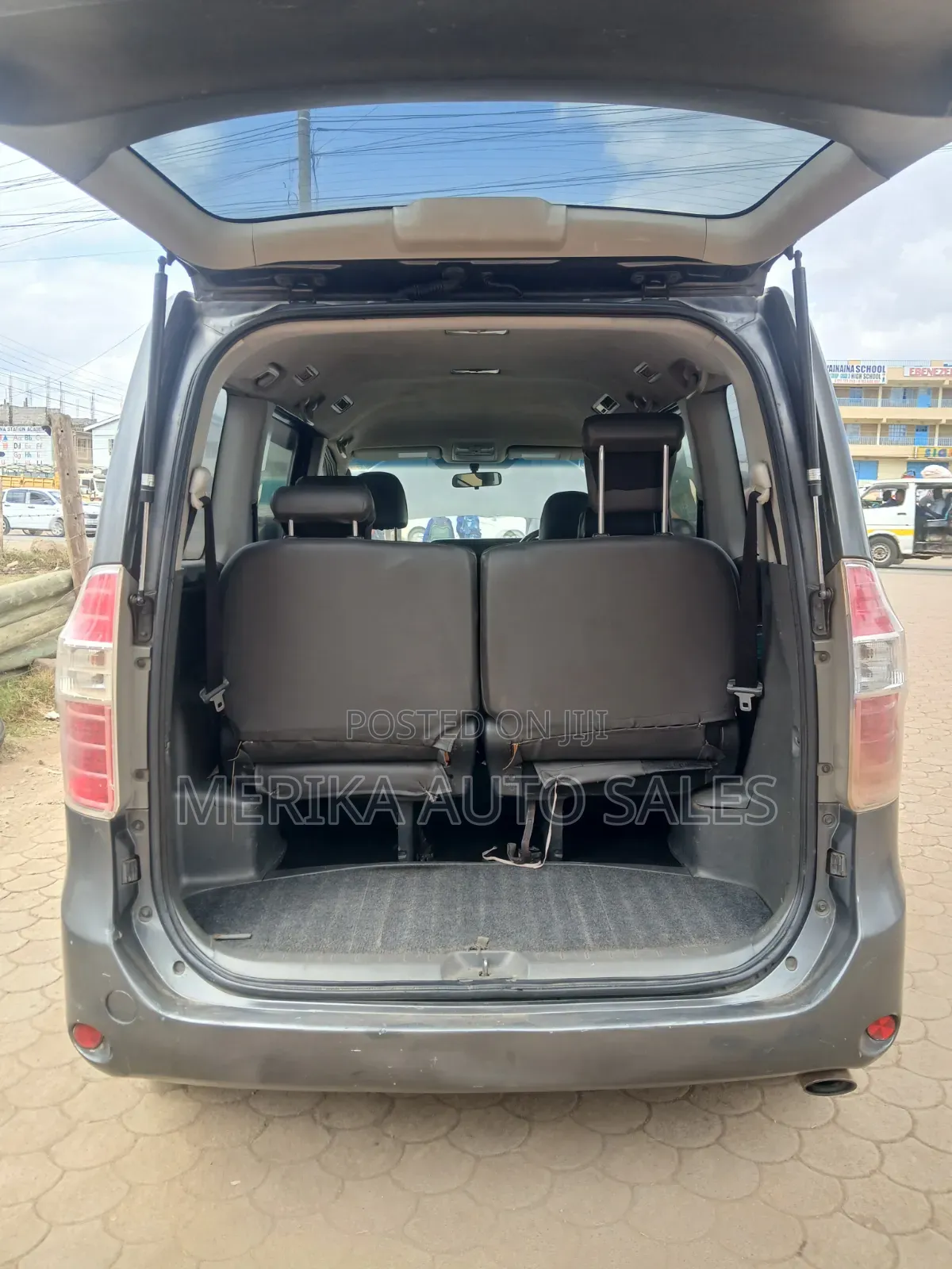 Toyota Noah 2010 Gray