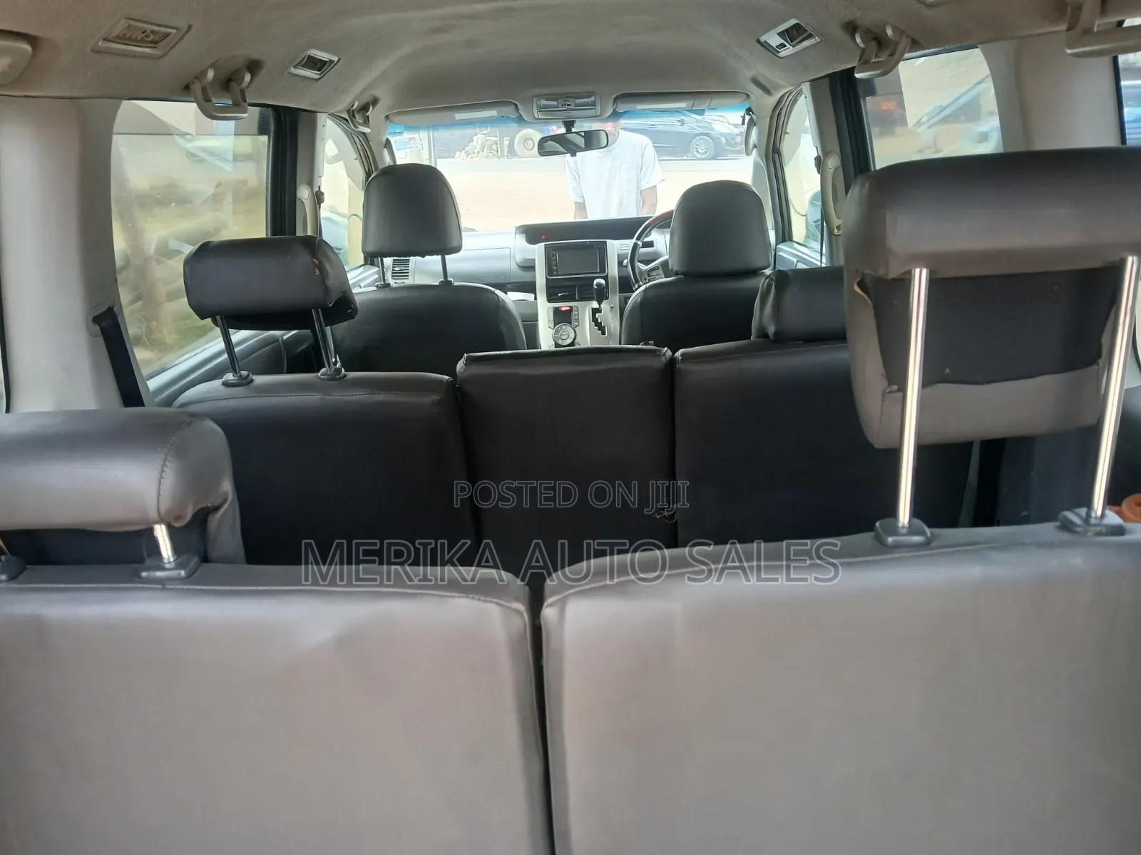 Toyota Noah 2010 Gray