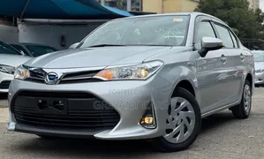 Toyota Axio 1.5 Hybrid 2WD 2019 Silver