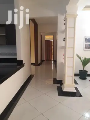 For Sale 3 Bedrooms Apartments