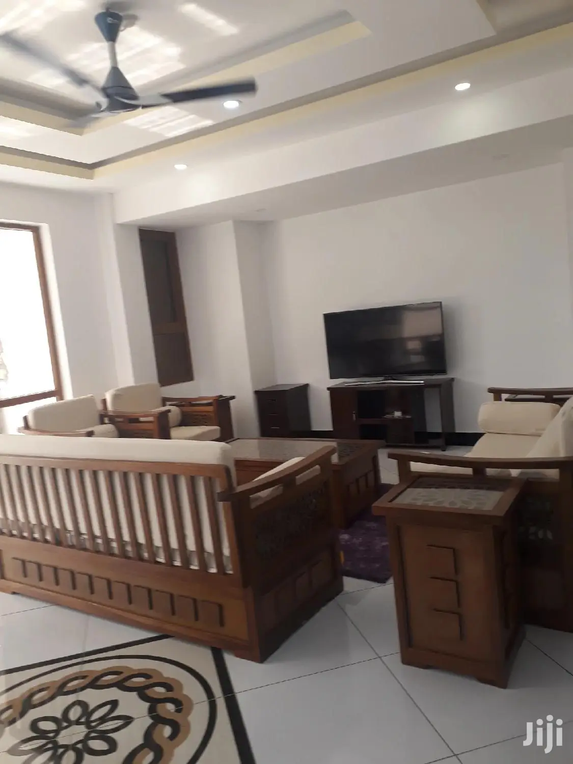 For Sale 3 Bedrooms Apartments