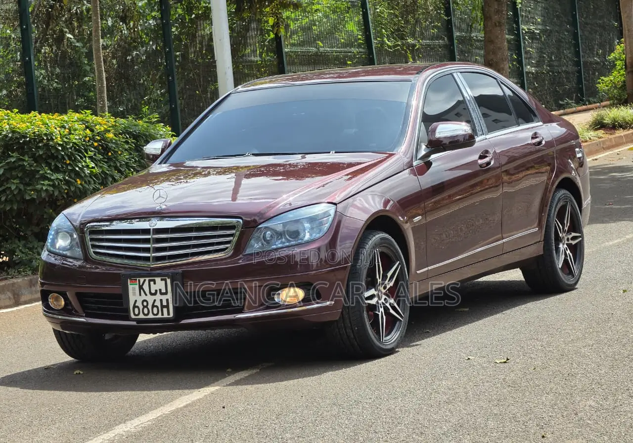 Mercedes-Benz C200 2010 Burgundy