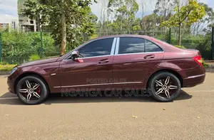 Mercedes-Benz C200 2010 Burgundy