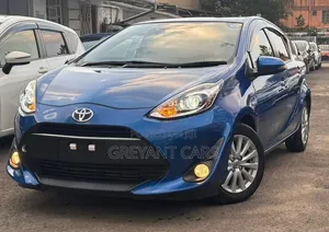 Toyota Aqua 2019 Blue