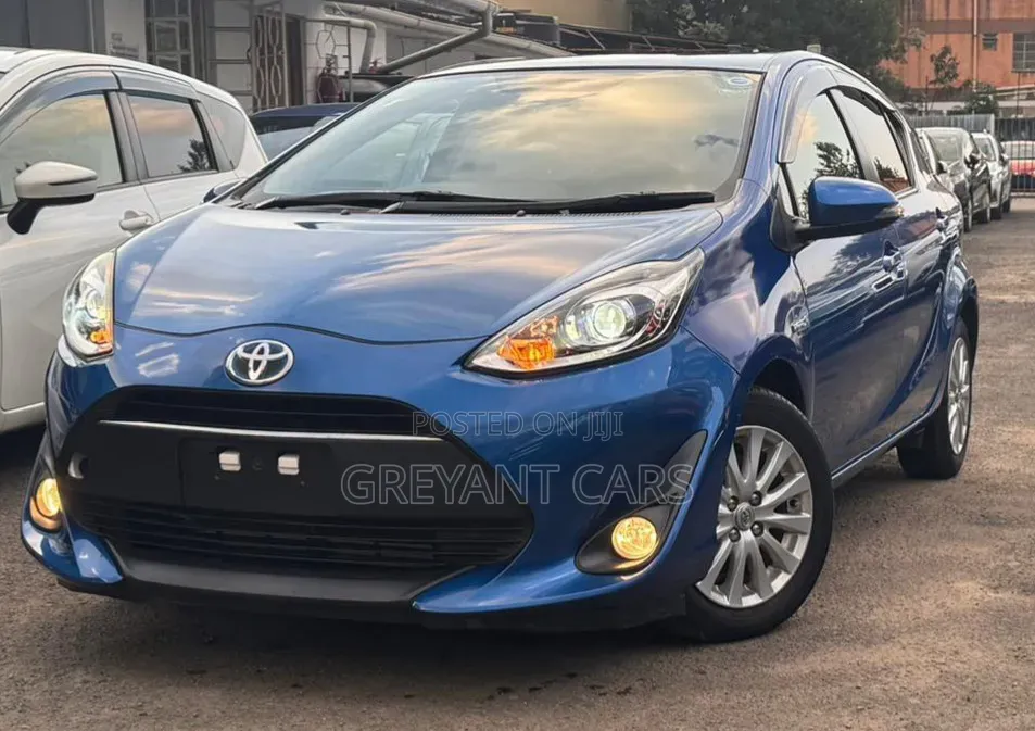 Toyota Aqua 2019 Blue