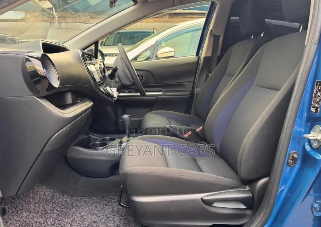 Toyota Aqua 2019 Blue