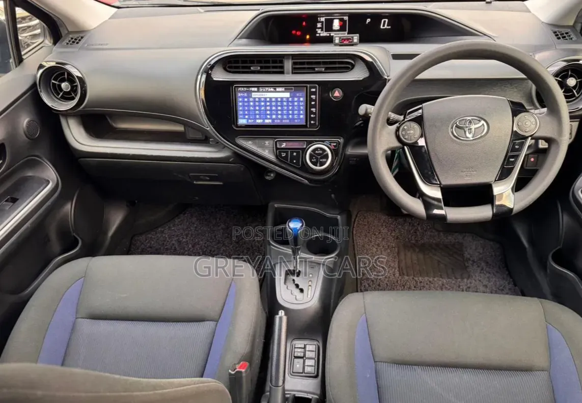 Toyota Aqua 2019 Blue