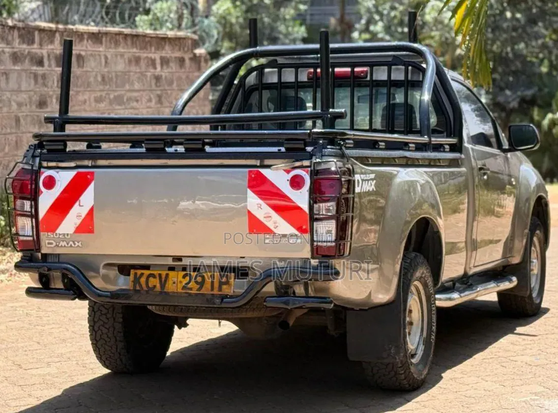 Isuzu D-MAX 2019 Gray