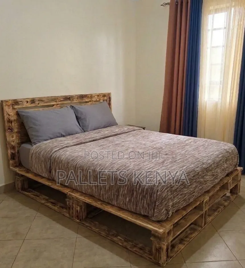 Classy 5×6 Pallet Bed. Wooden Bed Frame.