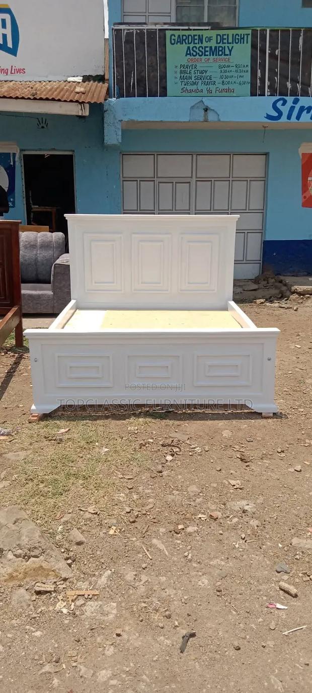 5x6 Panel Bed White  - thumbnail 2