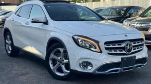 Mercedes-Benz GLA-Class 2019 White