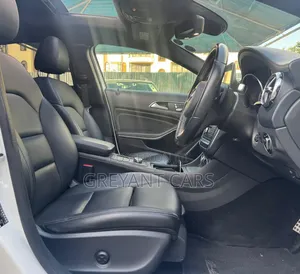 Mercedes-Benz GLA-Class 2019 White