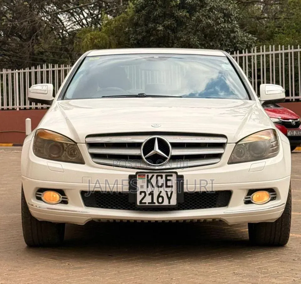 Mercedes-Benz C200 2008 Pearl