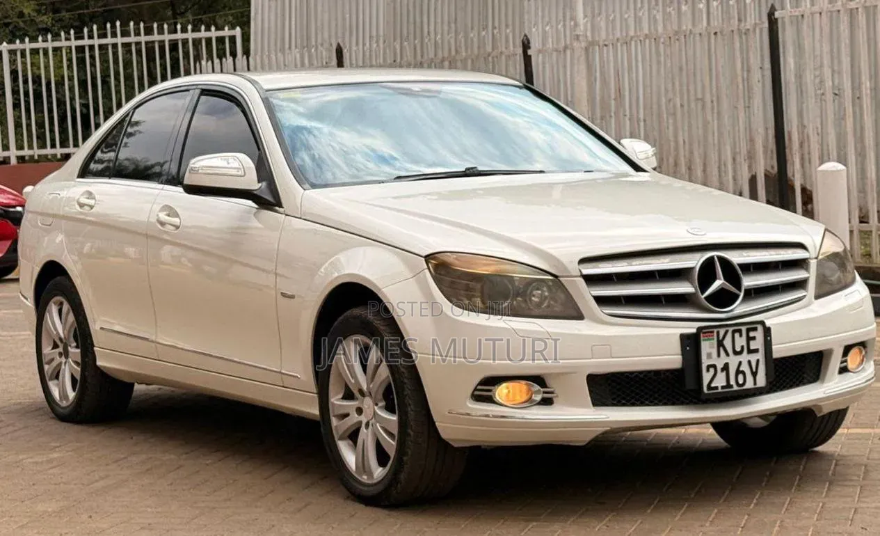 Mercedes-Benz C200 2008 Pearl