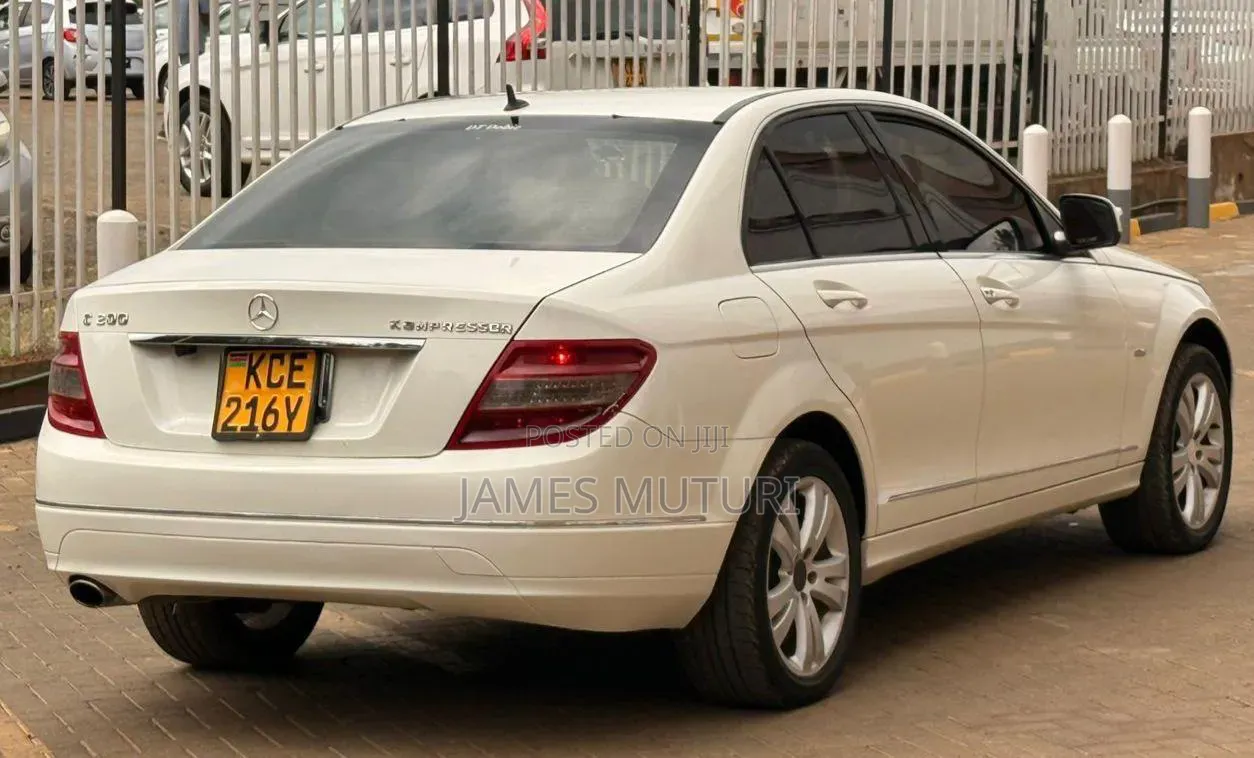 Mercedes-Benz C200 2008 Pearl