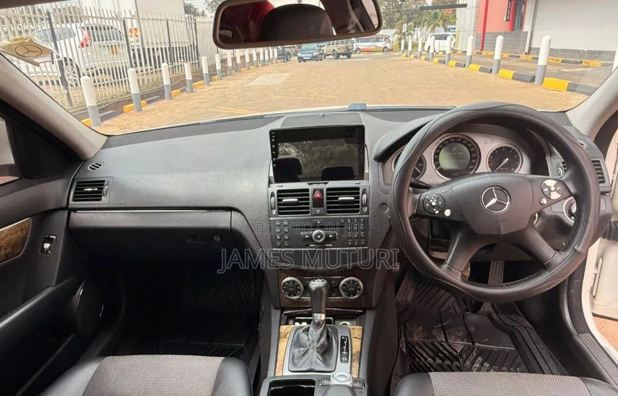 Mercedes-Benz C200 2008 Pearl